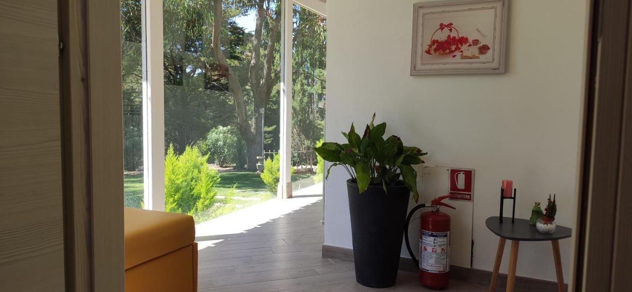 Bed and Breakfast Memento Ossi Exterior foto